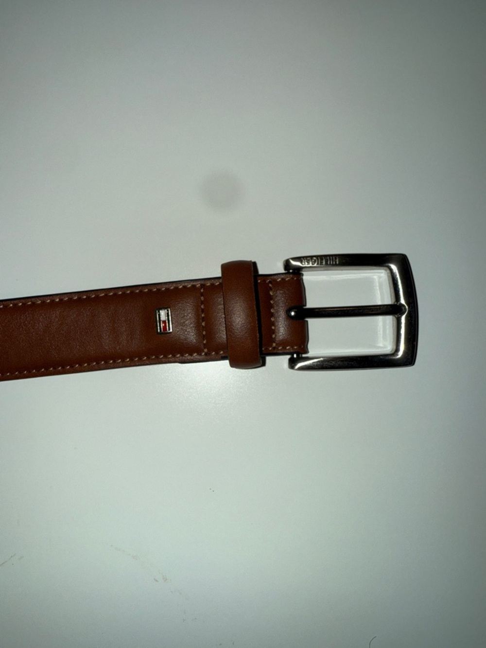Tommy Hilfiger Men's Tan Leather Belt with Silver Buckle